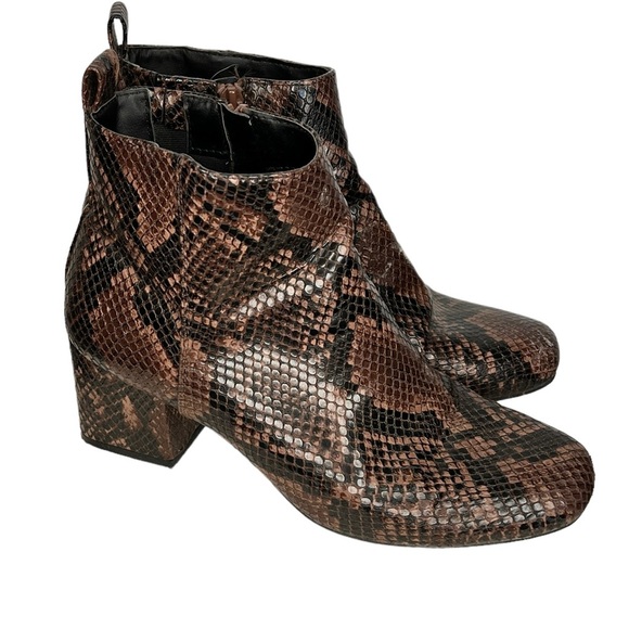 Time and Tru Snake Print Booties - Picture 2 of 5